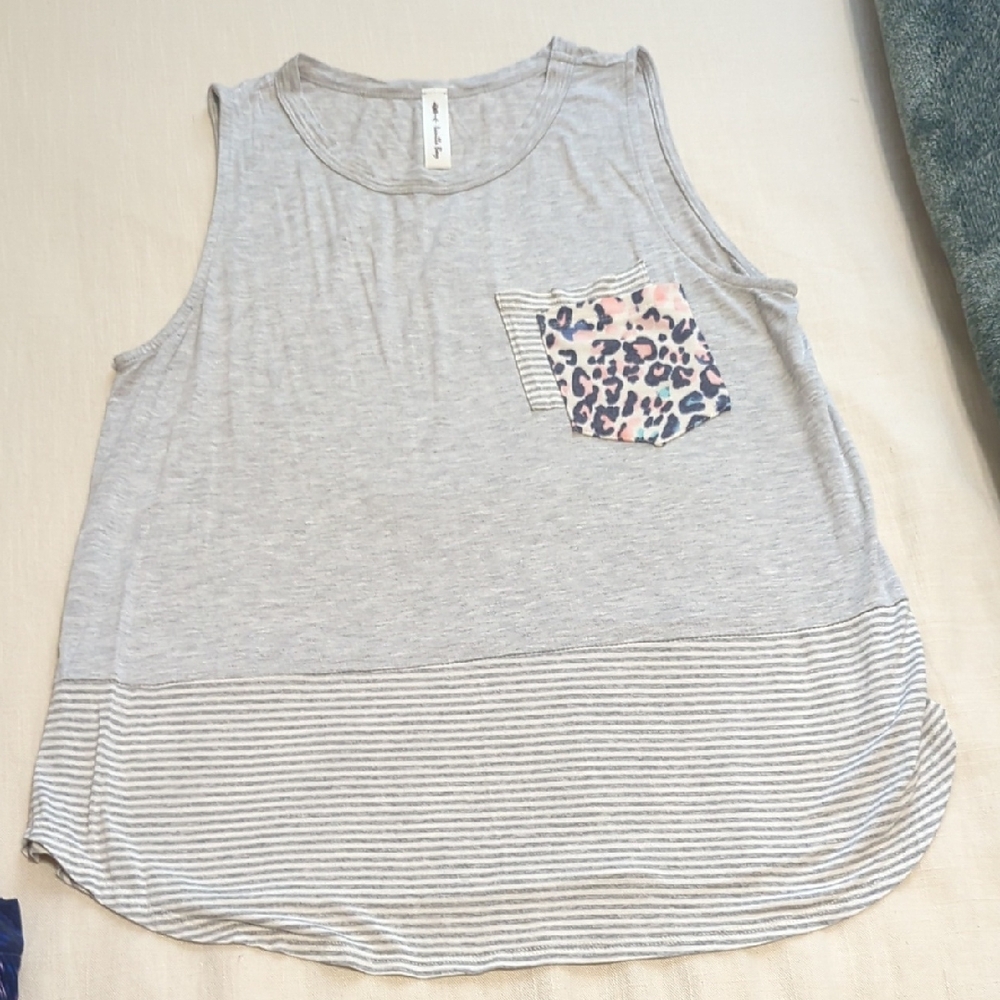 Vanilla Bay Heather Gray Top